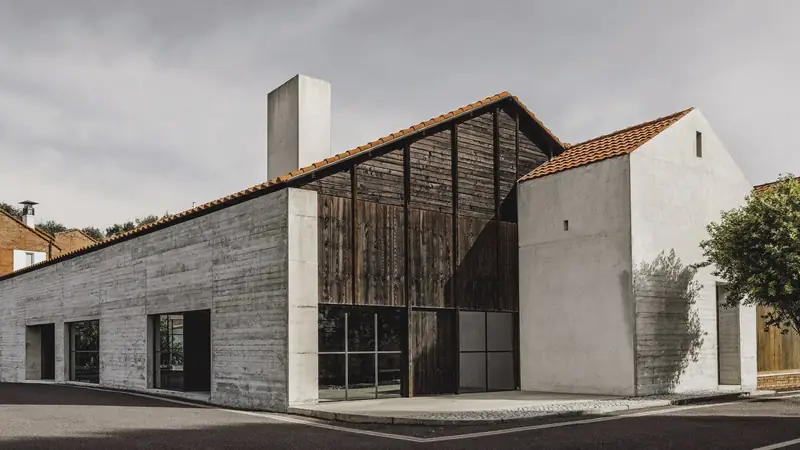 Marvila Studios, exterior